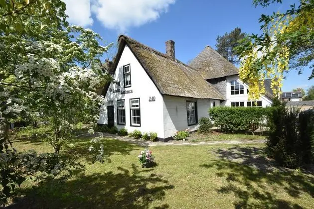 Luxuriously Restored Farmhouse With Trendy Interior Close to sea and Forest - Öne Çıkan Resim