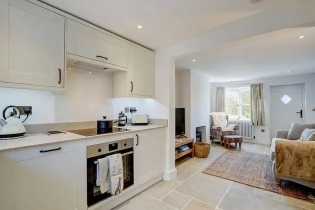 Luxury 1 bed Cottage With hot tub and log Burner - Mutfak