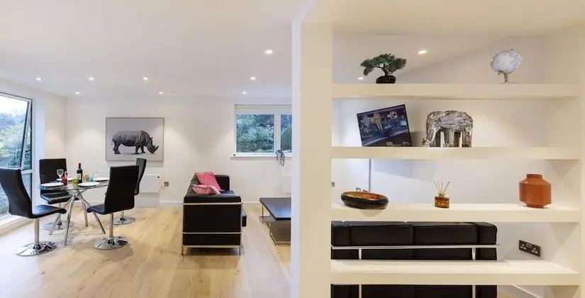 Luxury 2 Bed 2 Bath Apartment in Bath City