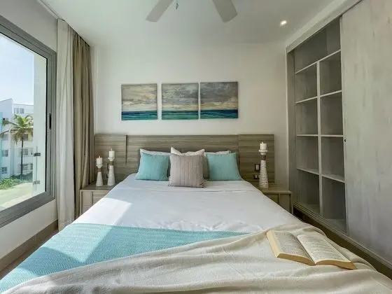 Luxury 2 bed Condo Just Steps From the Beach - Oda