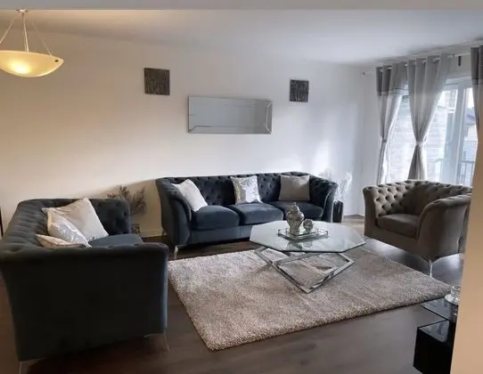 Luxury 2 bedroom apartment - Lobi