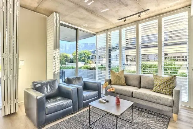 Luxury 2 Bedroom With Balcony