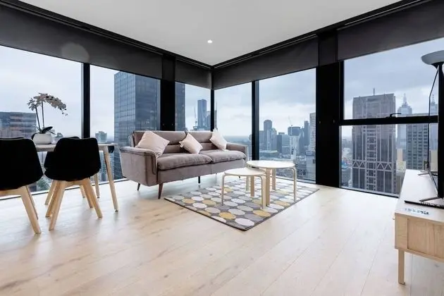Luxury 2bed2bath apt in the Heart of Mel@collins