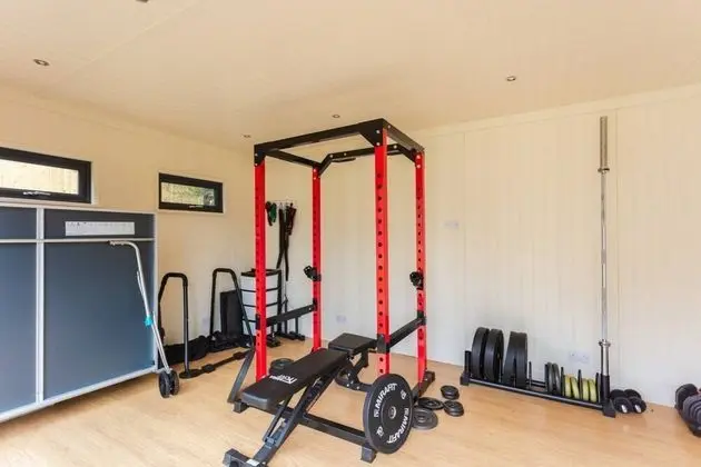 Luxury 3 Bedroom Apartment With hot tub and gym - Fitness