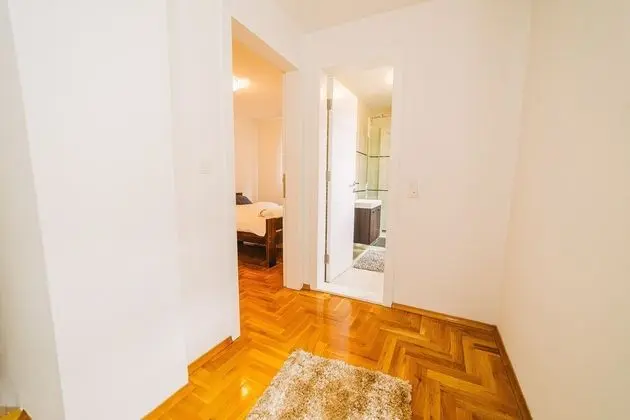 Luxury 3 Story House- Best View - Oda