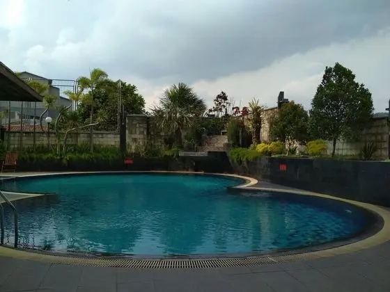 Luxury 3Br At Grand Setiabudi Apartment