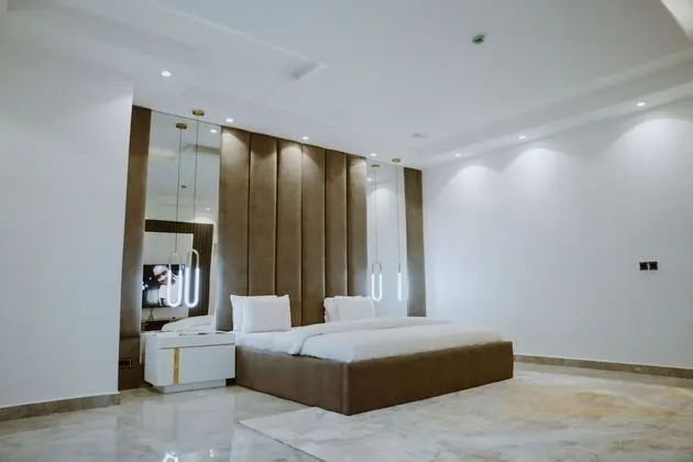 Luxury 4 Bedroom Apartment in Victoria Island - Oda