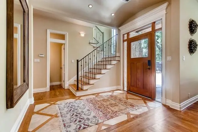 Luxury 4 Bedroom Home in Central Austin - Lobi