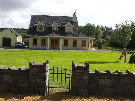Luxury 5-bed Country House, Aughagower, Westport, - 1