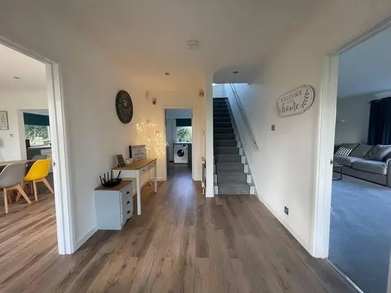 Luxury 5-bed House With Tennis Court & Games Room - Dış Mekan