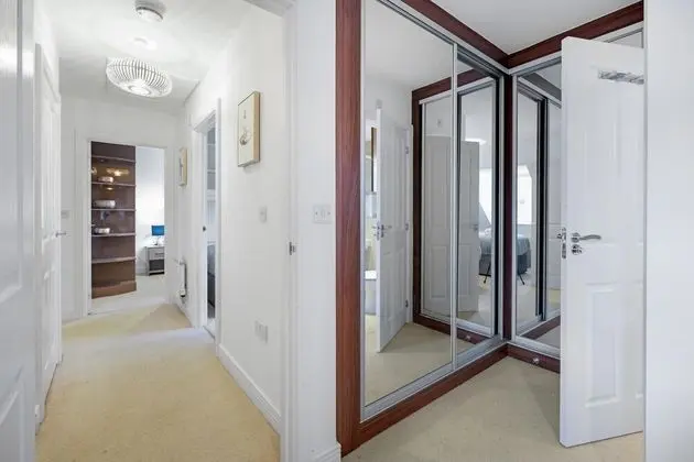 Luxury 5 bedroom Serviced Hse Leavesden - İç Mekan
