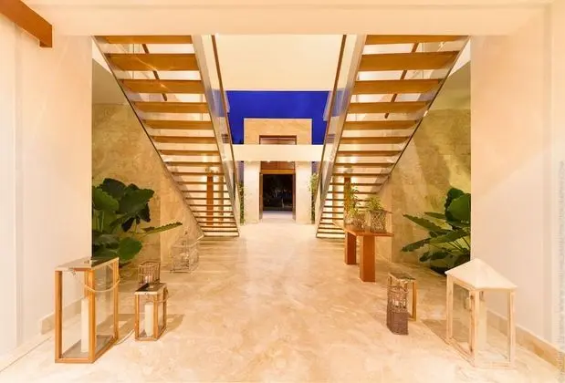 Luxury 5-room Modern Villa With Movie Theater at Exclusive Punta Cana Golf and Beach Resort - Oda