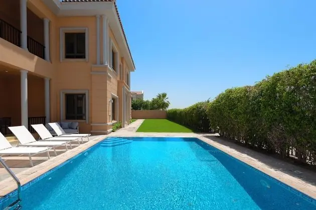 Luxury 5BR Villa With Private Pool and Beach - Oda