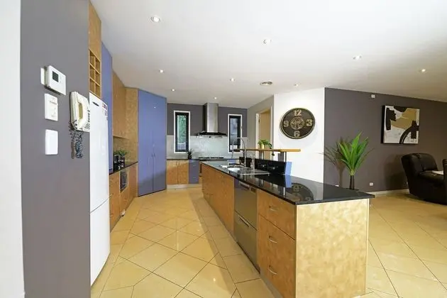 Luxury 7BRM Lakeside BigHouse Point Cook - Mutfak