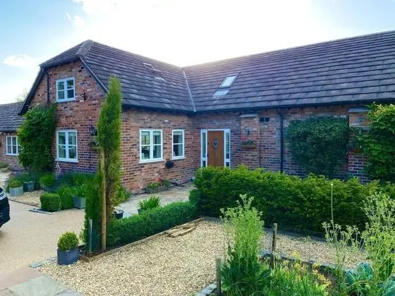 Luxury Accom. With Pool Henbury, Macclesfield - Öne Çıkan Resim