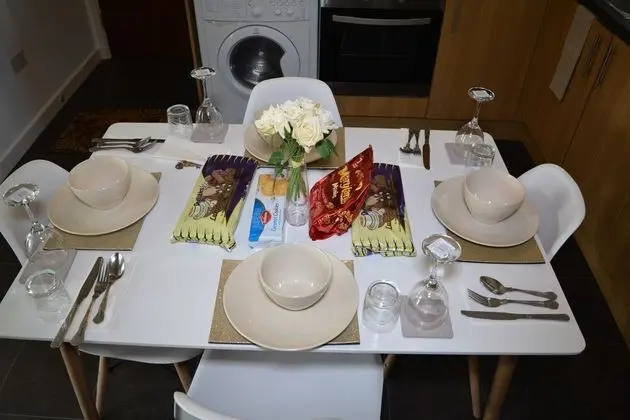 Luxury Apartment - Central Cardiff - Yerinde Yemek