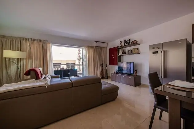 Luxury Apartment Close to the Sea - Oda