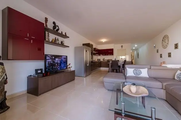 Luxury Apartment Close to the Sea - Oda