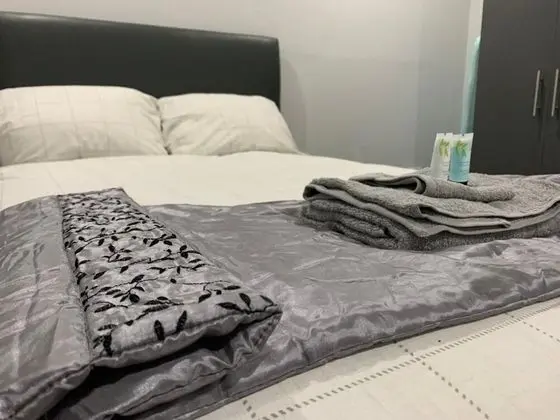 Luxury Apartment - Free Wi-fi & Parking NO Deposit - Oda