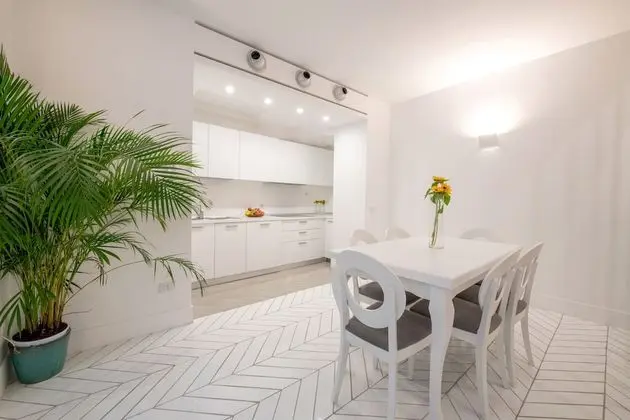 Luxury Apartment with Garden and Pool - Yerinde Yemek