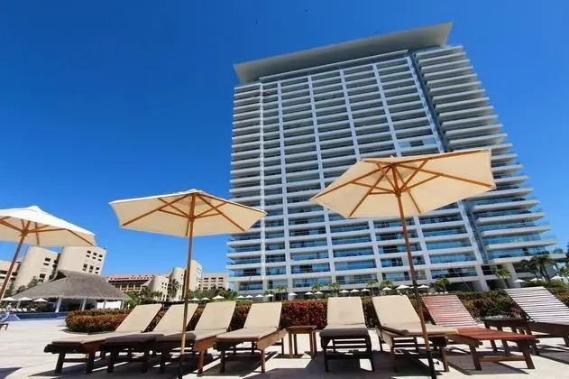Luxury Apartment in Marina Vallarta-garden - Havuz