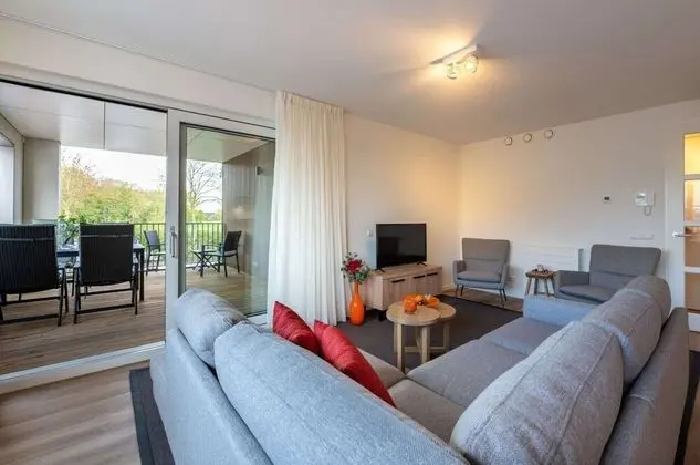 Luxury Apartment in Résidence Marina Kamperland - Oda Düzeni