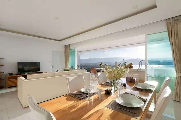 Luxury Apartment Unique Residences - Oda