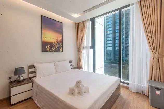 Luxury Apartment at VinHomes Metropolis - Oda
