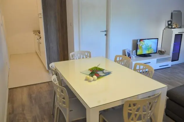 Luxury Apartments Bonaria - Oda Düzeni