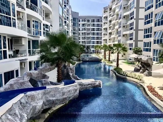Luxury Apartments in Grand Avenue - Havuz