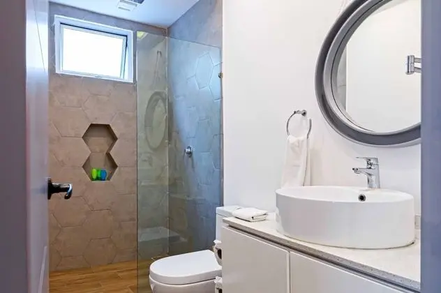 Luxury Apartments Pool & Jacuzzi - Banyo Tipleri