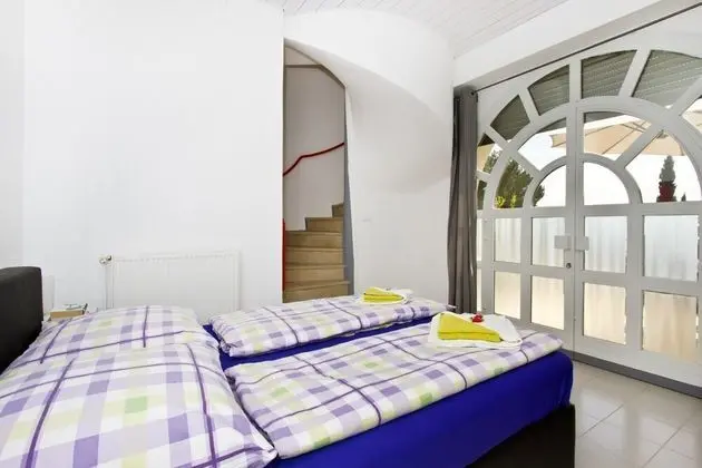 Luxury apt w. 3 Bedrooms, big Terrace & sea View - Oda