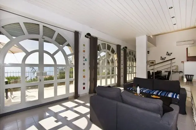 Luxury apt w. 3 Bedrooms, big Terrace & sea View - Öne Çıkan Resim