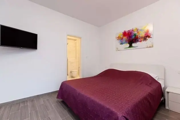 Luxury Villa ARIA Seafront for 21 people - Oda