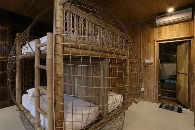 Luxury Bamboo Hostel - Oda