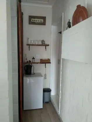 Luxury BB Double Bedroom With Private Entrance and Bathroom in Capetown - İç Mekan