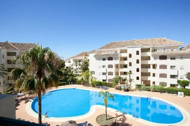 Luxury beach apartment Elviria, Marbella - Havuz
