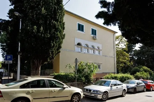 Luxury beach apartment private parking - Dış Mekan