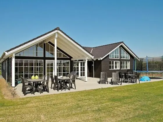 Luxury Beach House With Pool