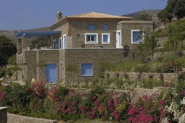Luxury Villa By The Beach by VillaRentalsgr - Dış Mekan