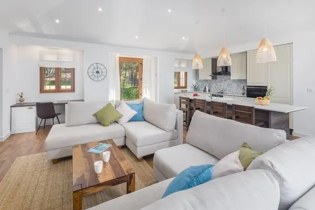 Luxury Beach Villas Porto Bus