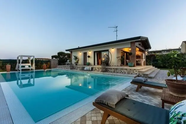 The Luxury Beach Villa With Shared Swimming Pool Between Viareggio and Torre del Lago Puccini