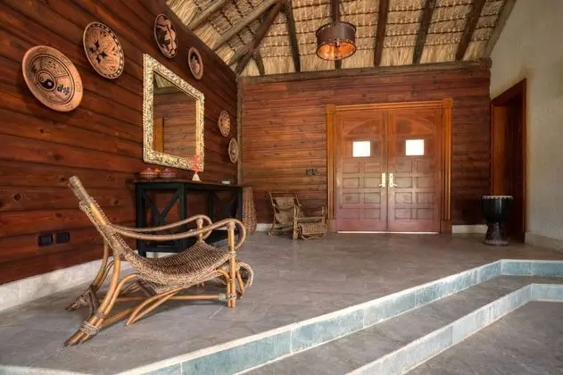 Luxury Villa with Beachfront Eden Roc - Dış Mekan