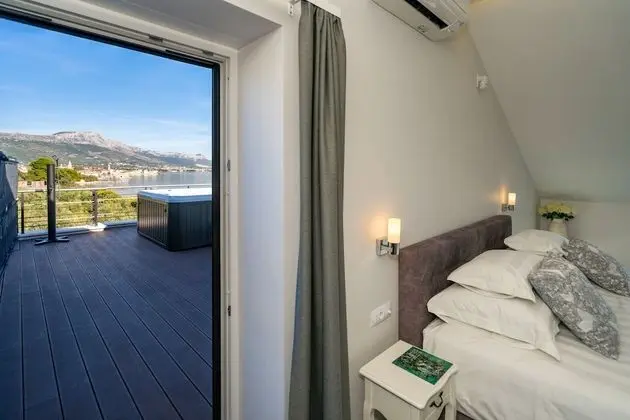 Luxury Beachfront Villa Sea Queen - Oda