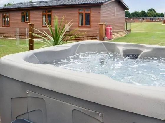 Luxury Boutique Style Lodge With hot tub - Havuz
