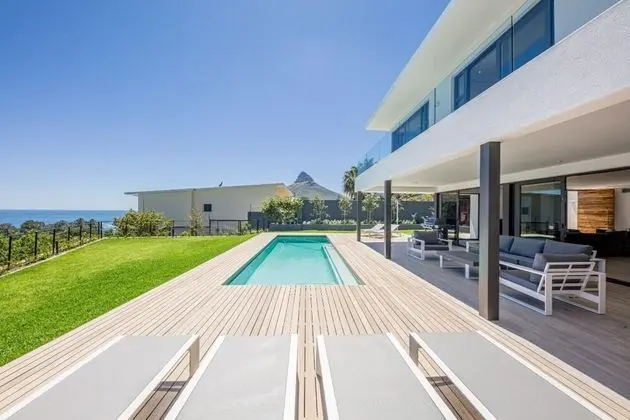 Luxury Camps Bay Villa With Spacious Entertainment Area and Private Pool 8 Fiskaal - Oda