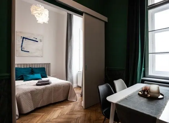 Luxury Central Apartment