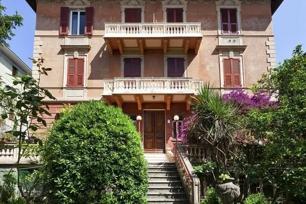 Luxury Central Design Apartment by Wonderful Italy