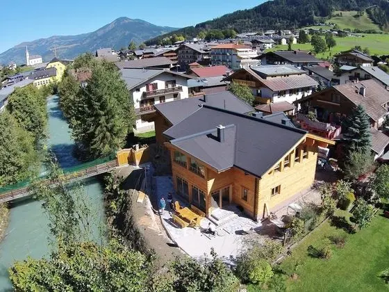 Luxury Chalet in Kaprun Salzburg With Sauna - Dış Mekan
