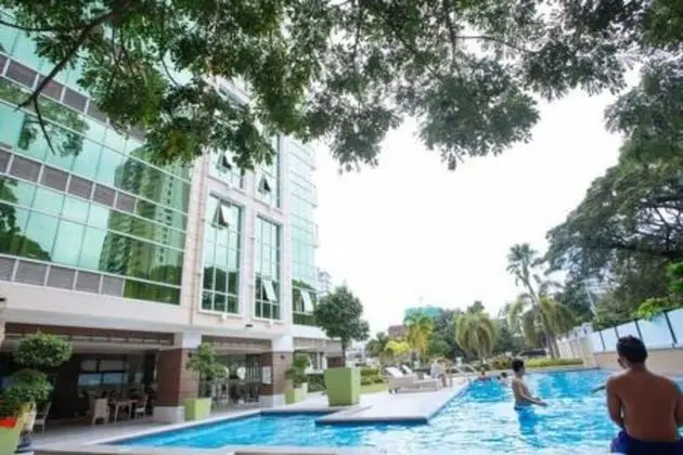 Luxury Condo 904 at The Padgett Place - Havuz